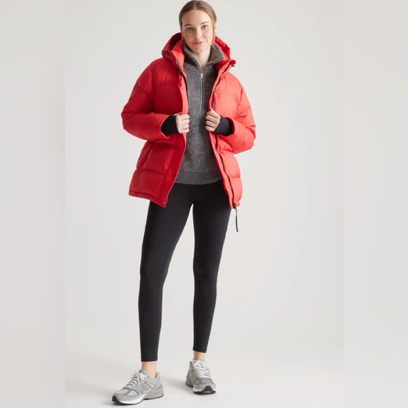 Quince Responsible Down Puffer Jacket in Red, Size Medium M NWT - Picture 2 of 13